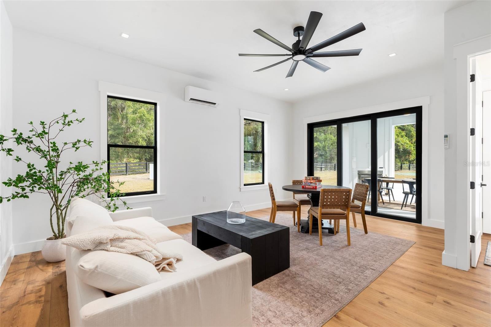 BARRINGTON PB 38 PG 85 - Residential