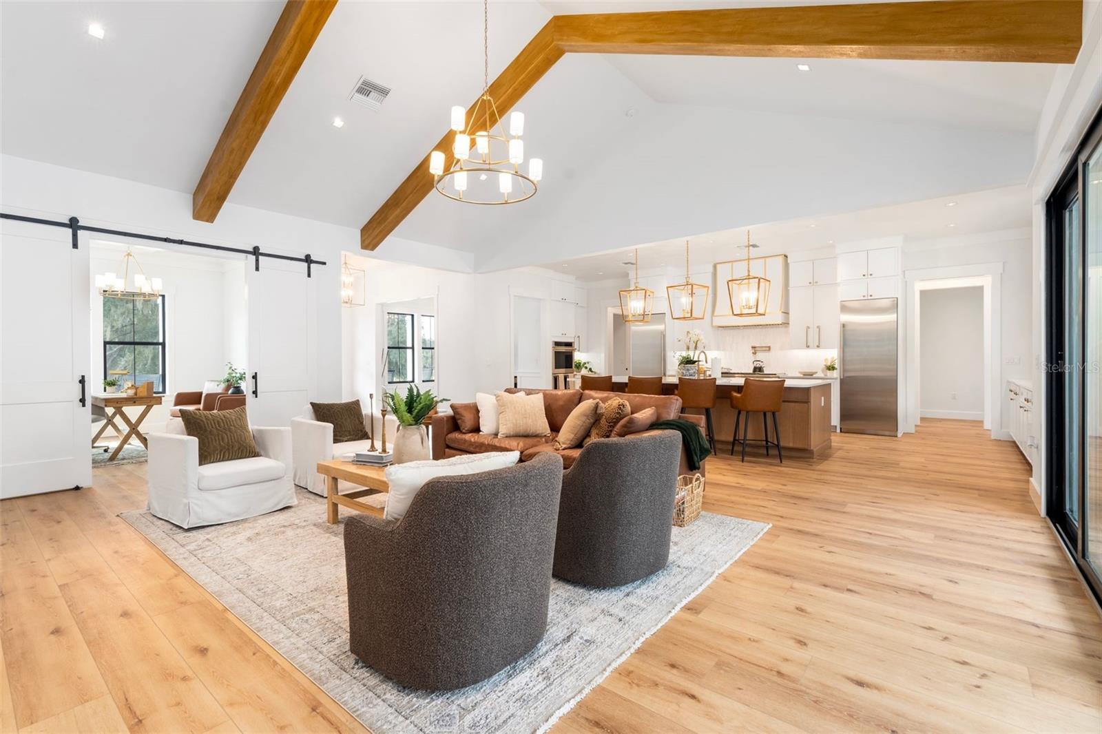 BARRINGTON PB 38 PG 85 - Residential