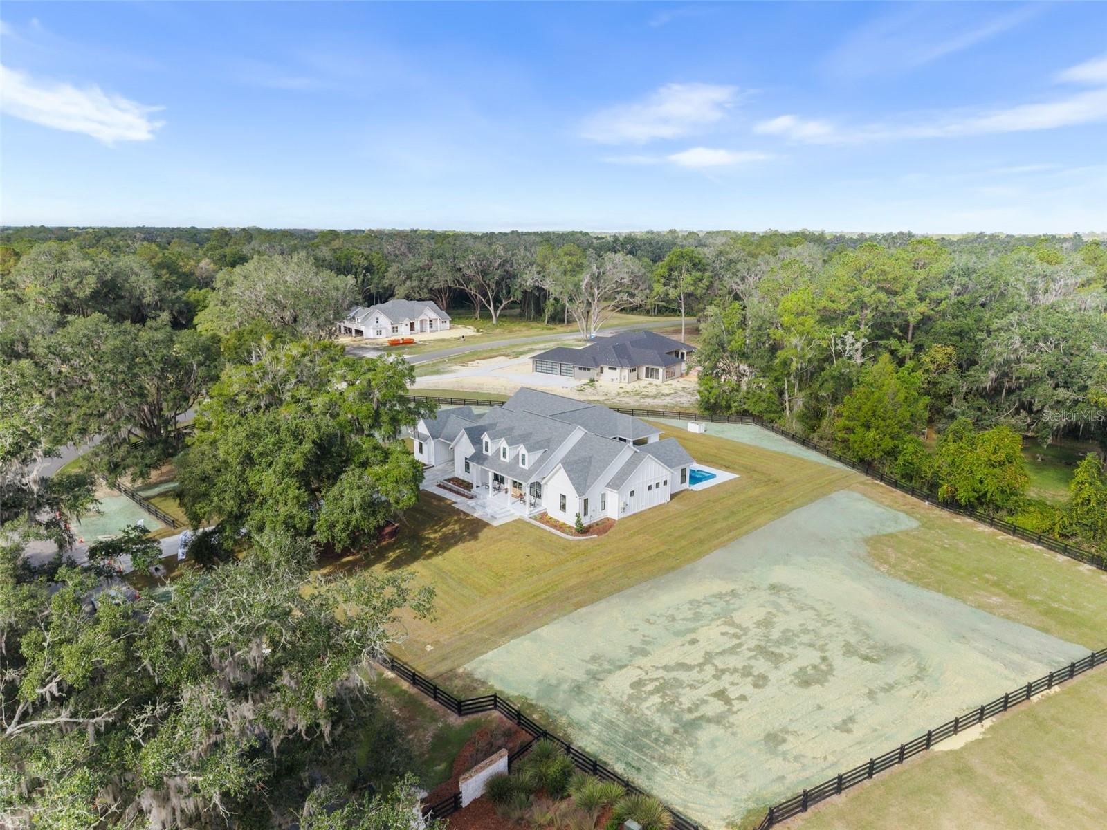 BARRINGTON PB 38 PG 85 - Residential