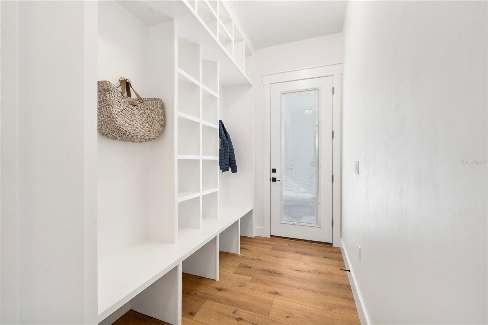 BARRINGTON PB 38 PG 85 - Residential