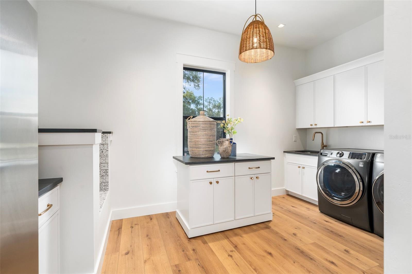 BARRINGTON PB 38 PG 85 - Residential