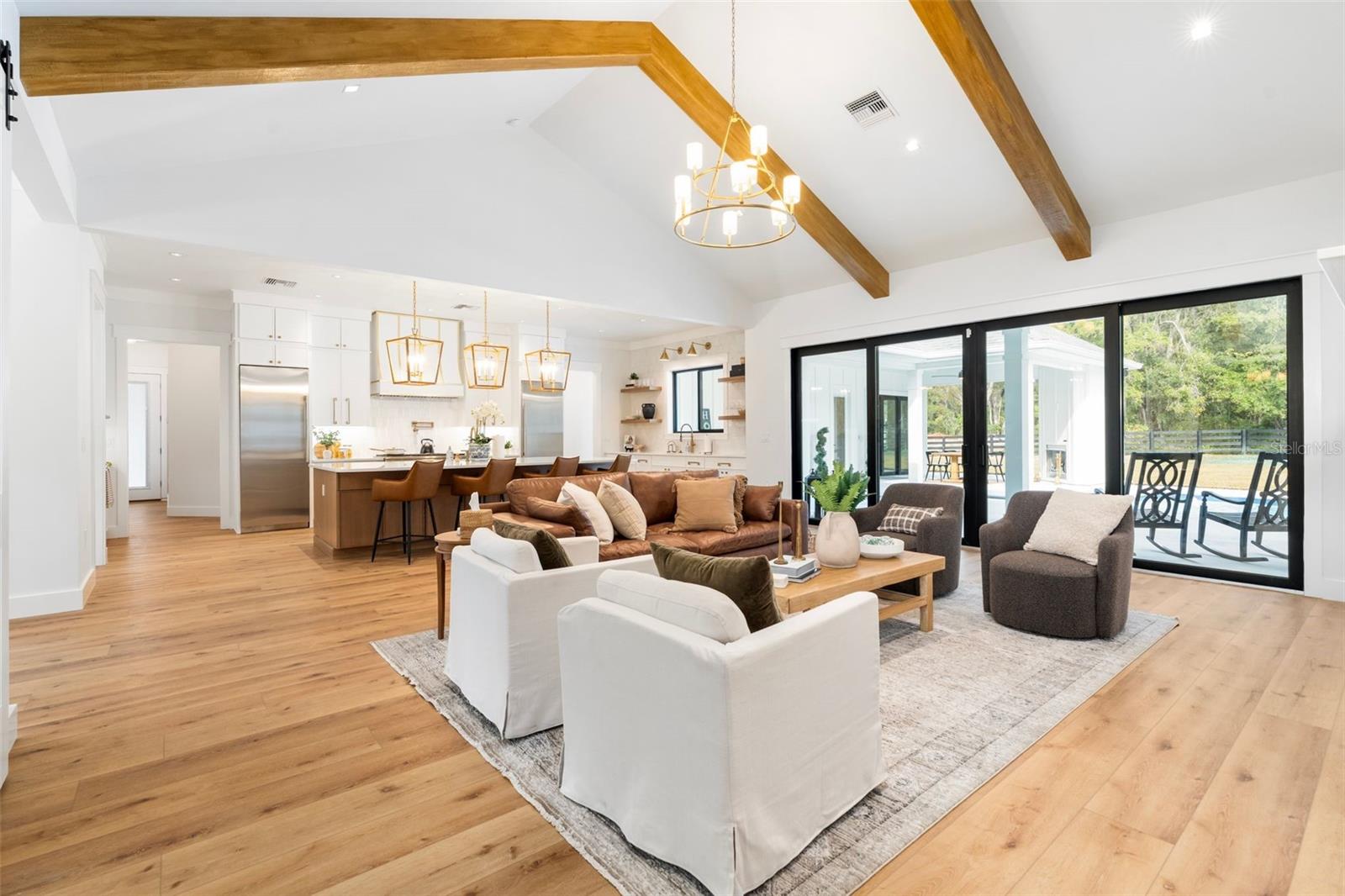 BARRINGTON PB 38 PG 85 - Residential