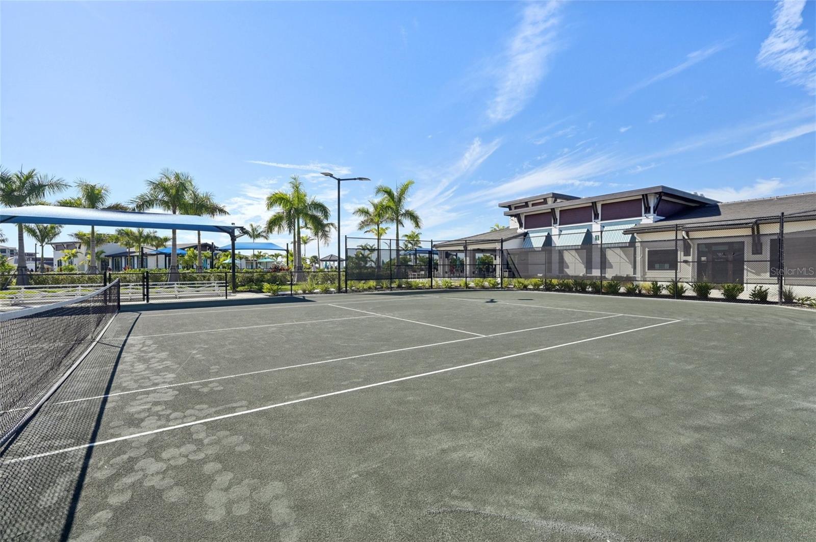 WELLEN PARK GOLF & COUNTRY CLUB - Residential