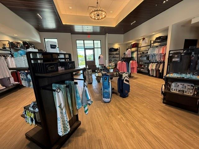 WELLEN PARK GOLF & COUNTRY CLUB - Residential