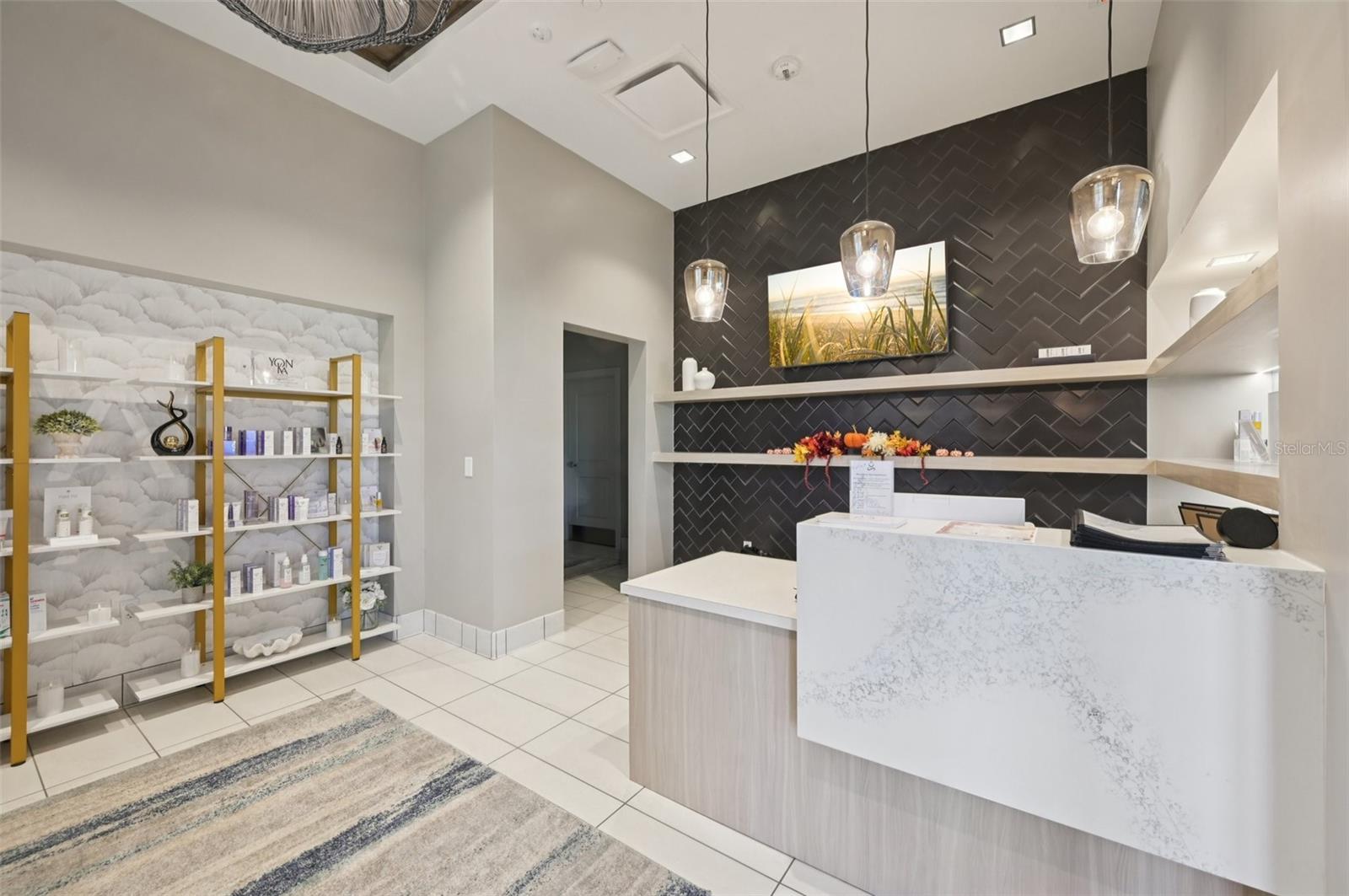 WELLEN PARK GOLF & COUNTRY CLUB - Residential