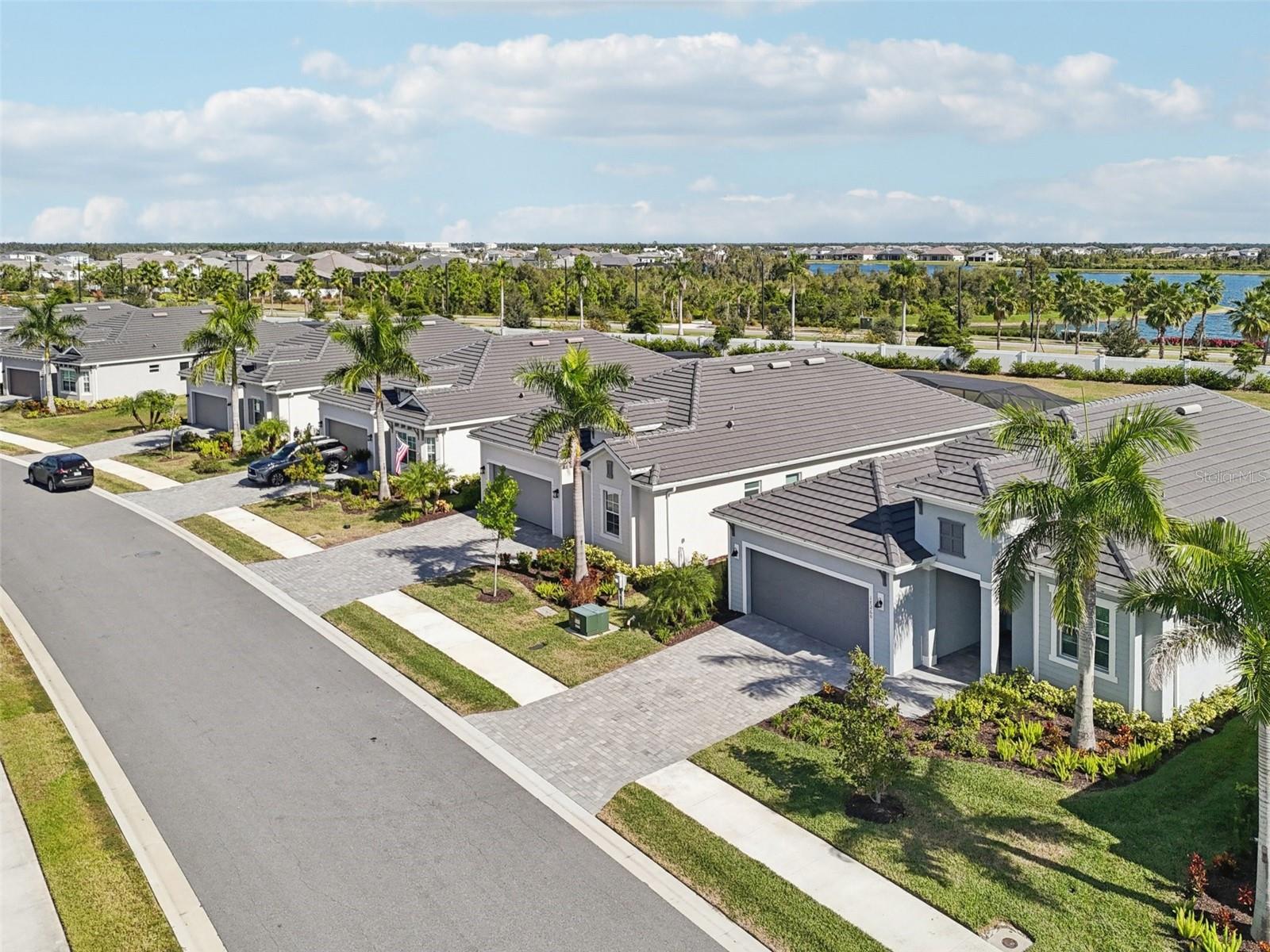 WELLEN PARK GOLF & COUNTRY CLUB - Residential