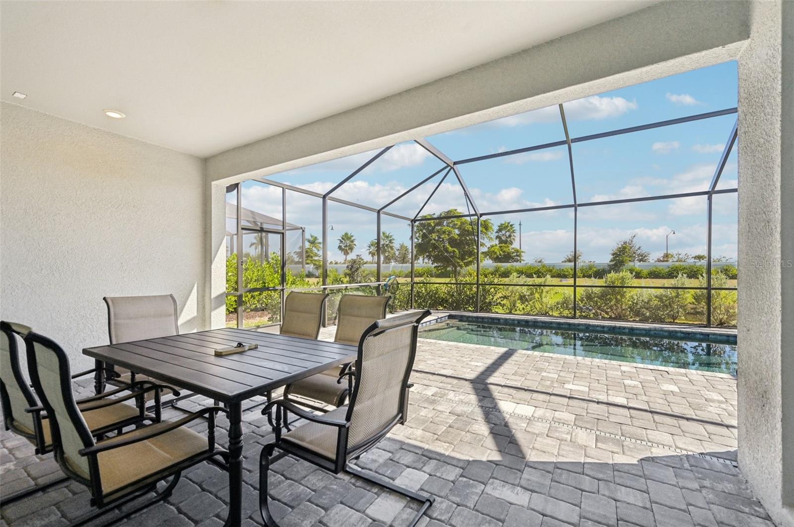 WELLEN PARK GOLF & COUNTRY CLUB - Residential