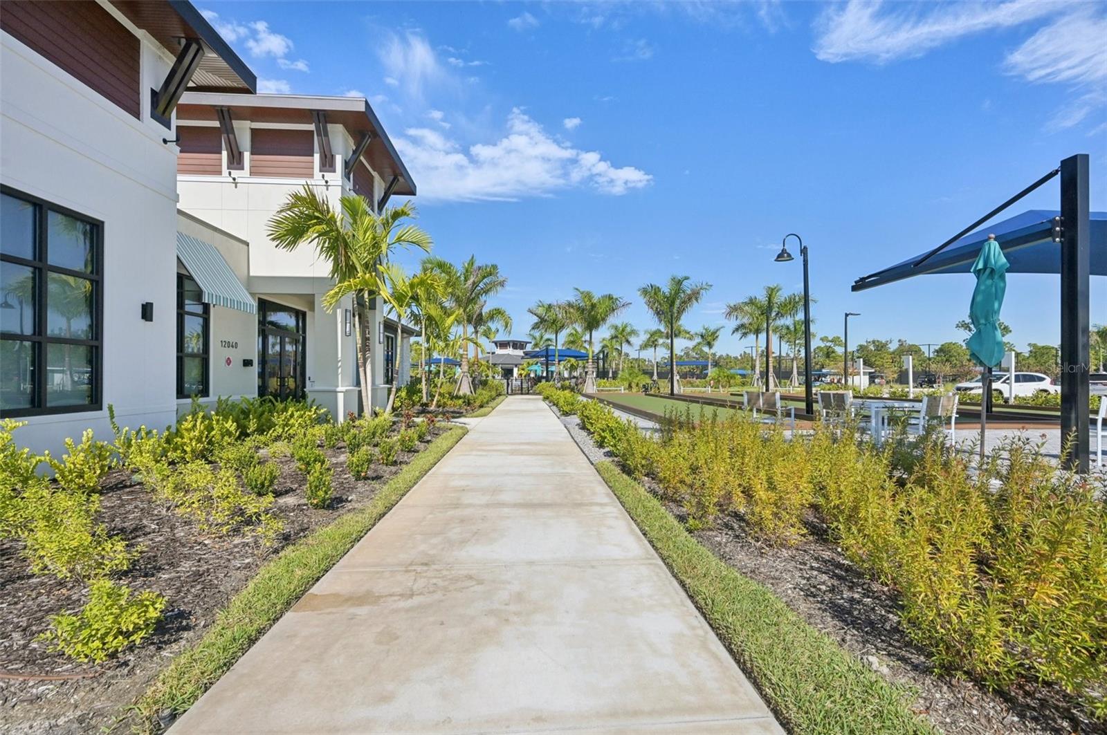 WELLEN PARK GOLF & COUNTRY CLUB - Residential