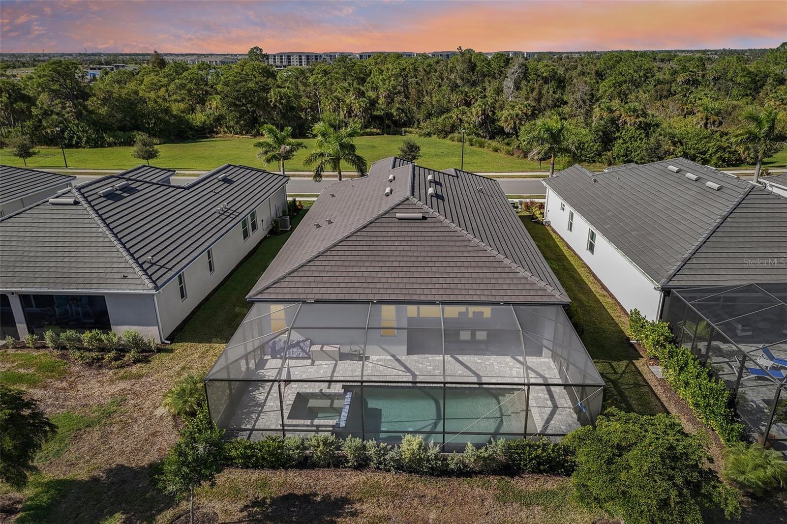 WELLEN PARK GOLF & COUNTRY CLUB - Residential