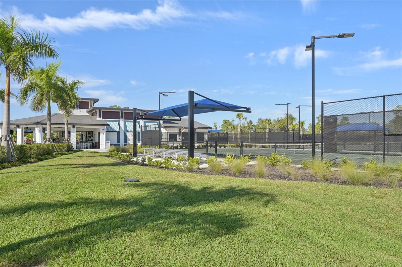 WELLEN PARK GOLF & COUNTRY CLUB - Residential