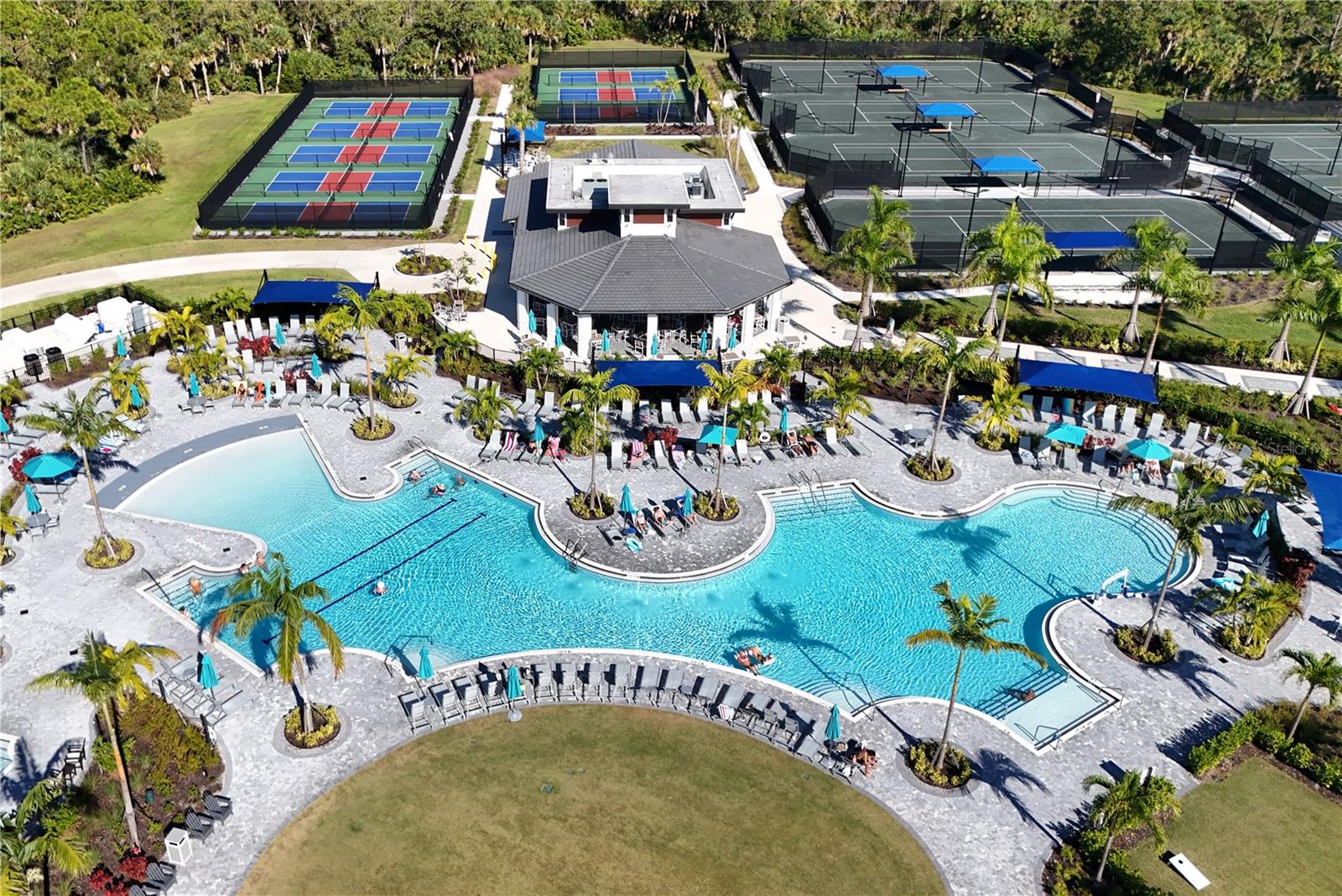 WELLEN PARK GOLF & COUNTRY CLUB - Residential