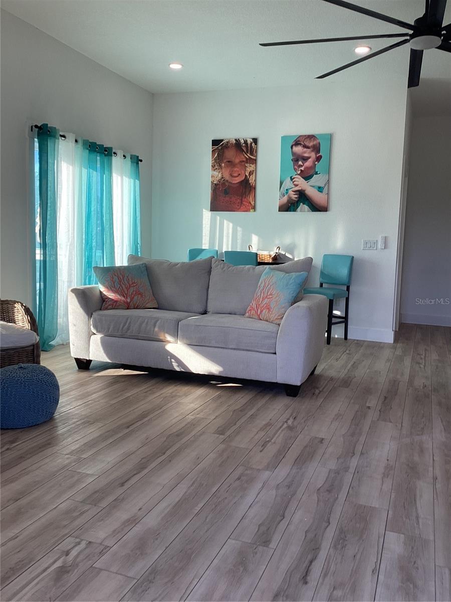 HERNANDO BEACH - Residential