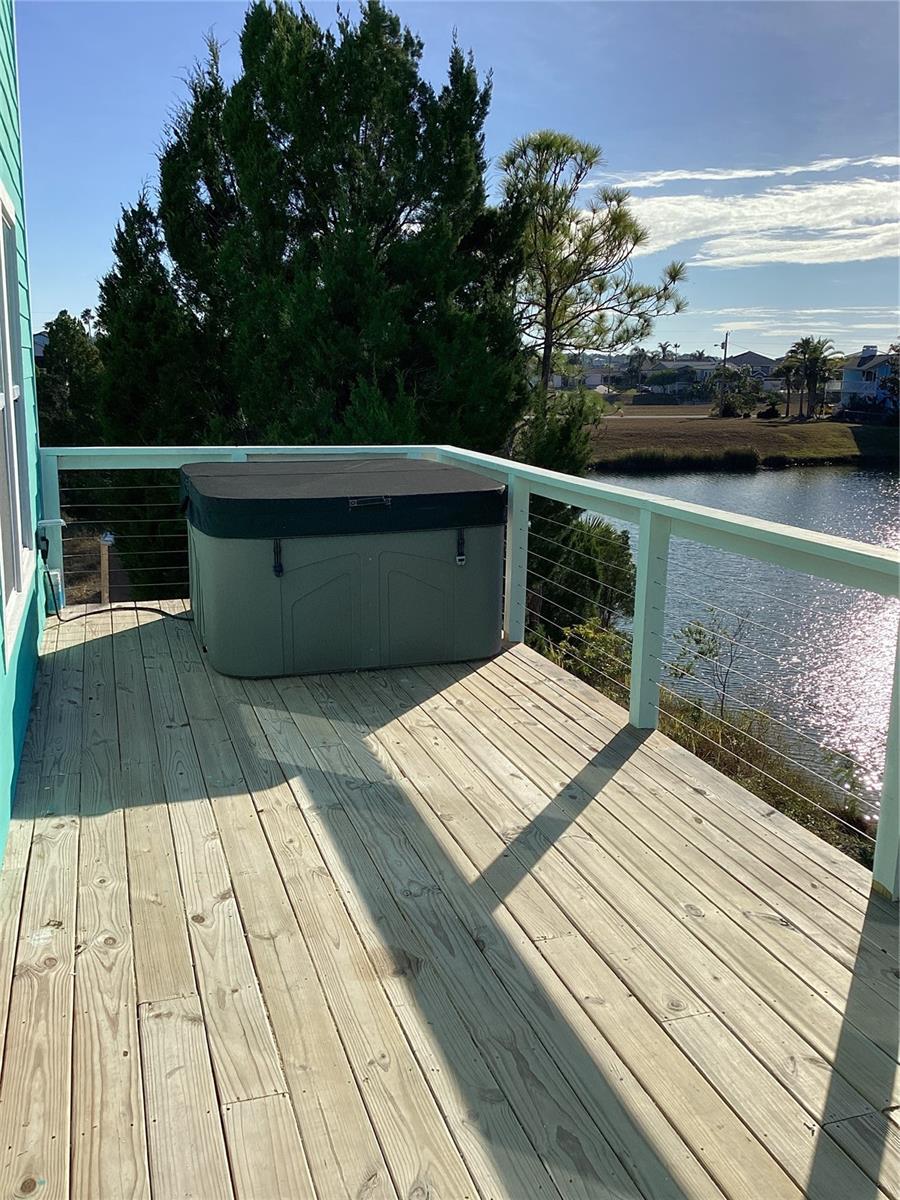 HERNANDO BEACH - Residential