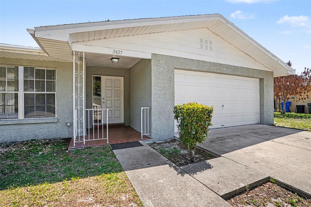 Photo of 3427 Yale Circle, Riverview, FL 33578 (MLS # O6398868)