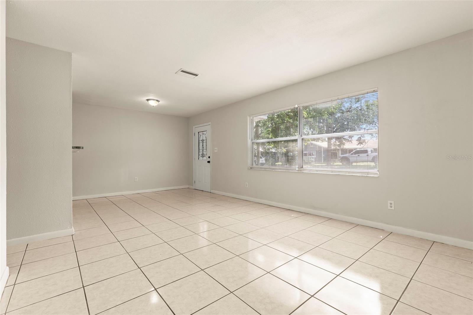 4014 DELEUIL AVENUE