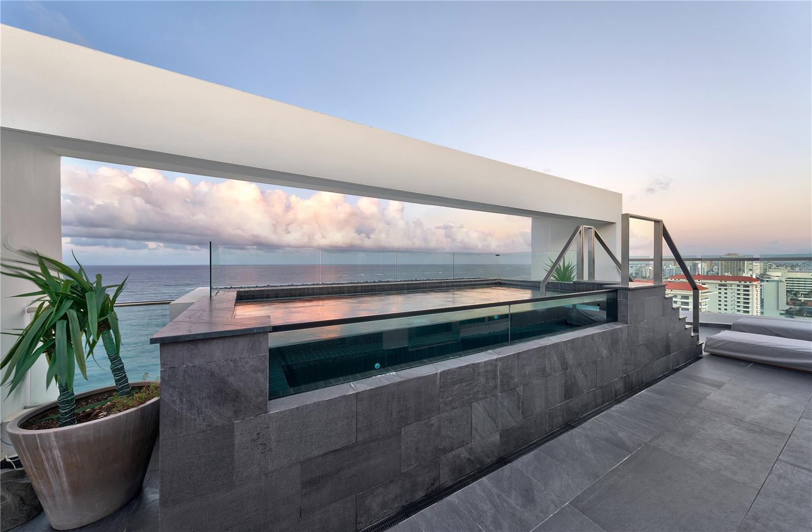 CONDADO - Residential