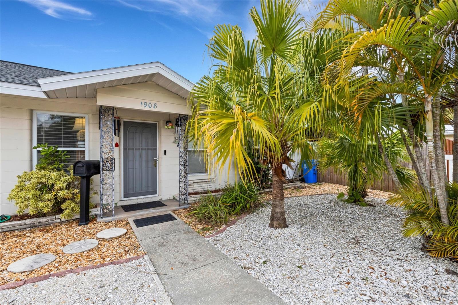 AVONDALE - Residential