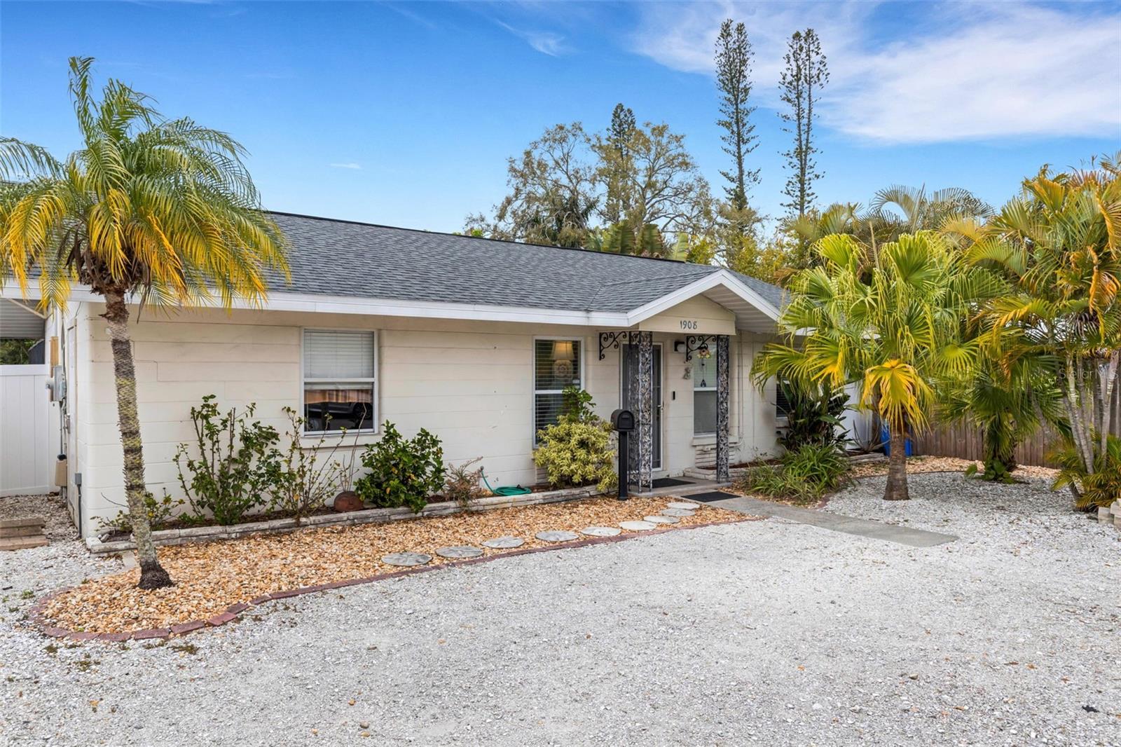 AVONDALE - Residential