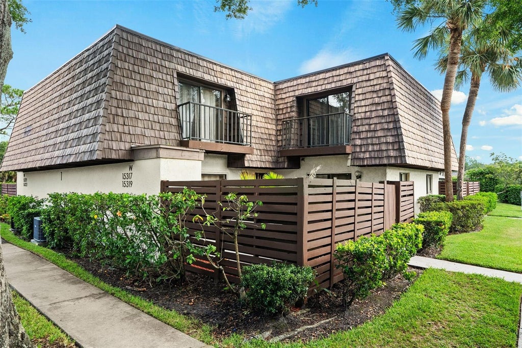 Photo of 15319 W Pond Woods Drive #15319, Tampa, FL 33618 (MLS # TB8543962)