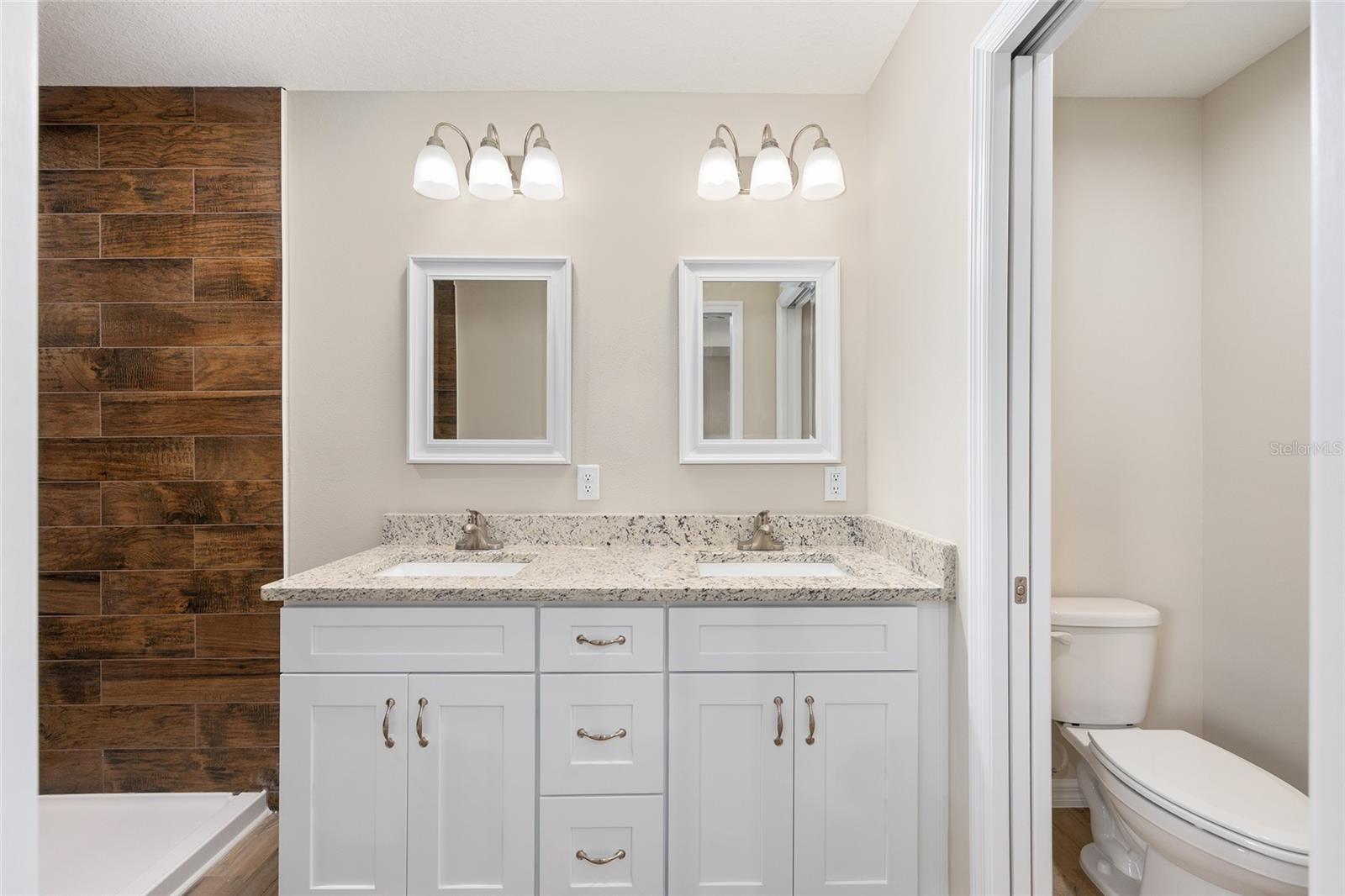 SILVER SPGS SHORES UN 35 - Residential