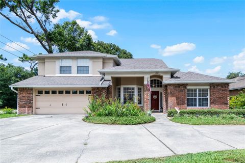 A home in DELAND