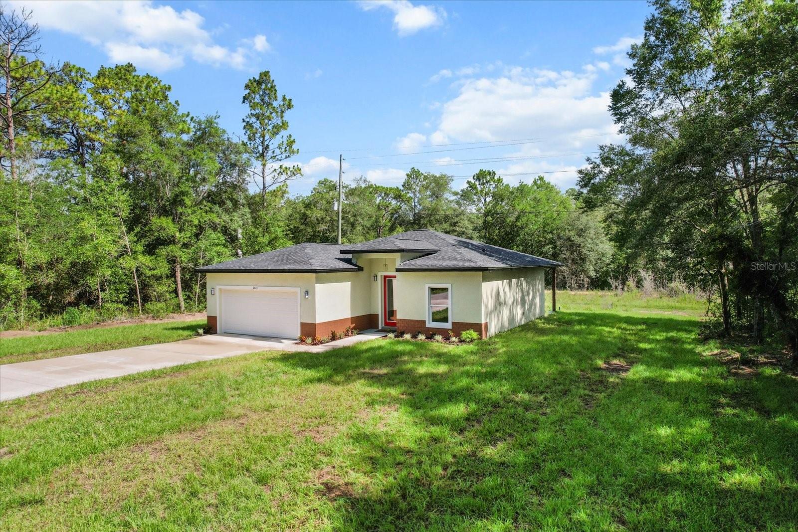 2611 W ROYAL PALM DRIVE