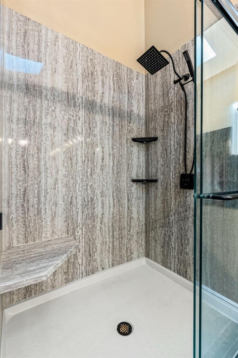 HYDE PARK - Residential