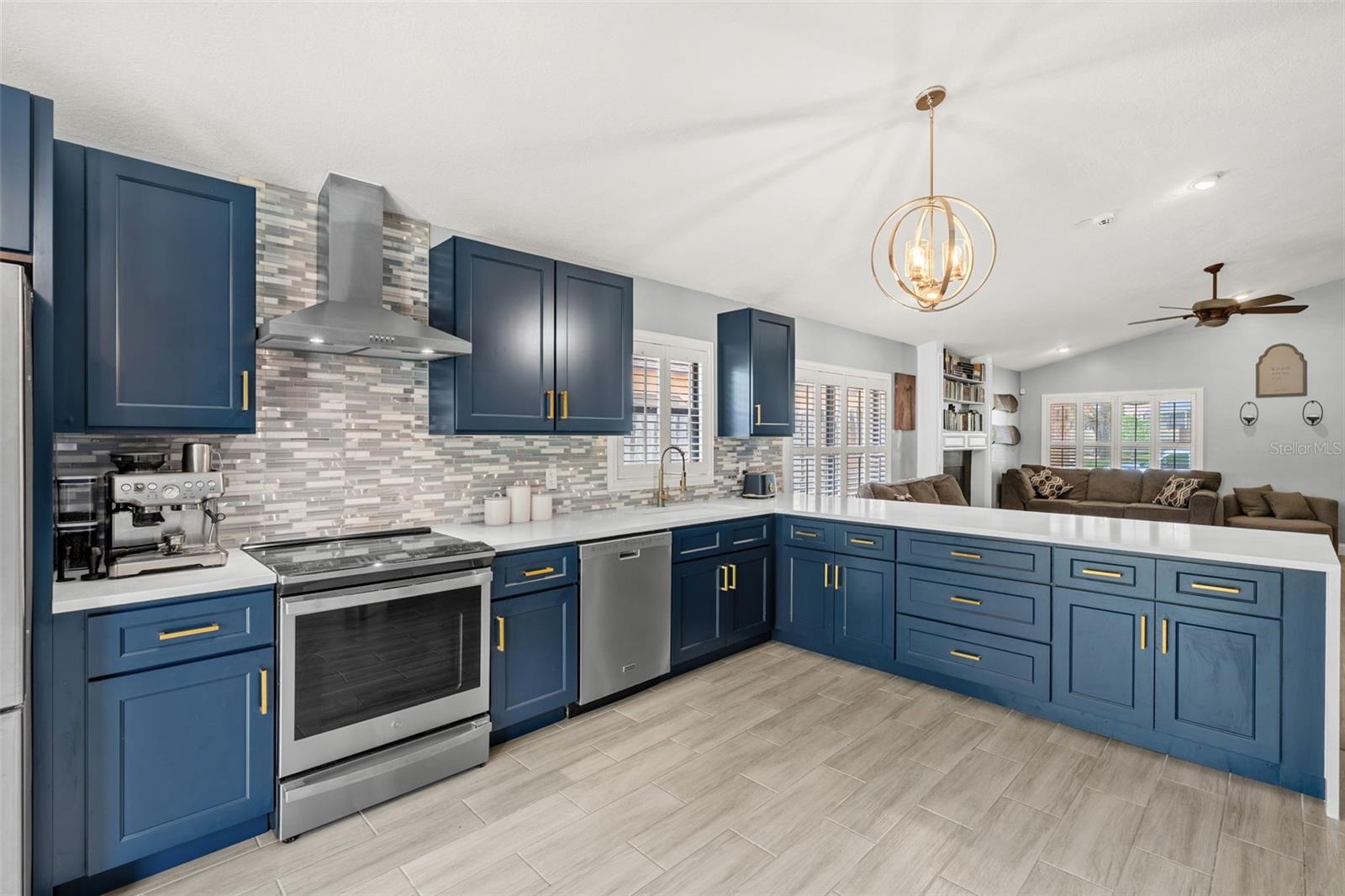 HYDE PARK - Residential