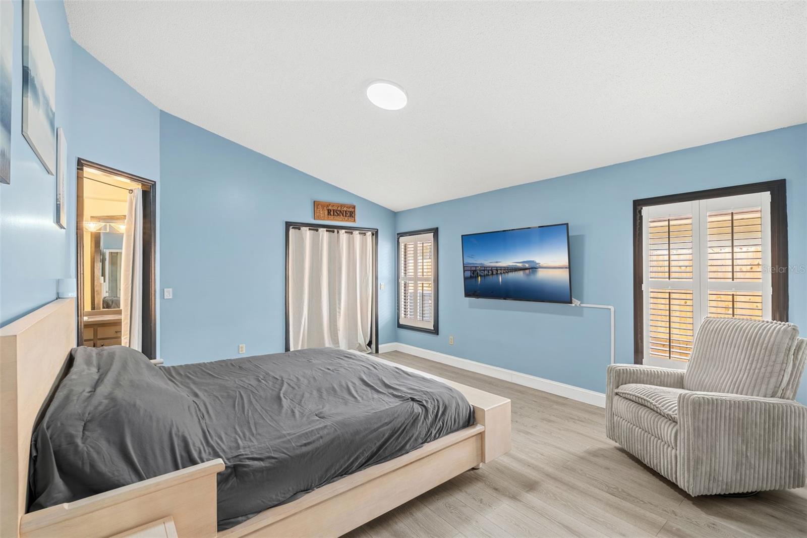 HYDE PARK - Residential