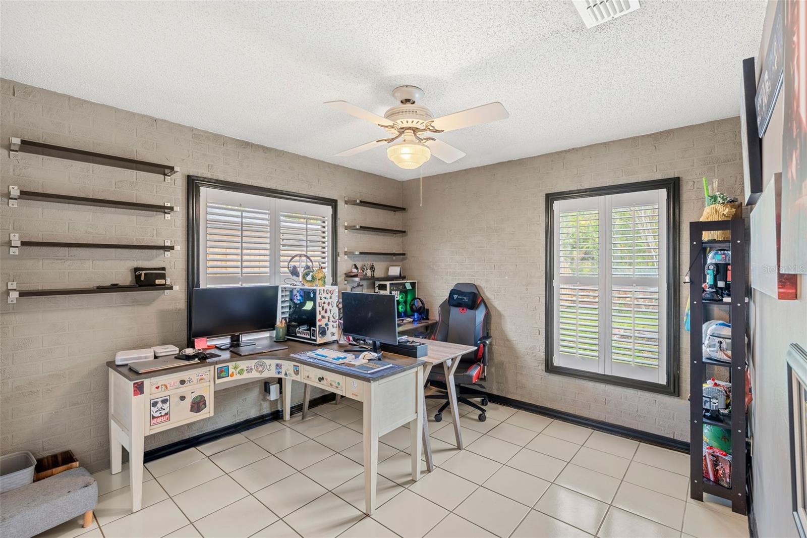 HYDE PARK - Residential