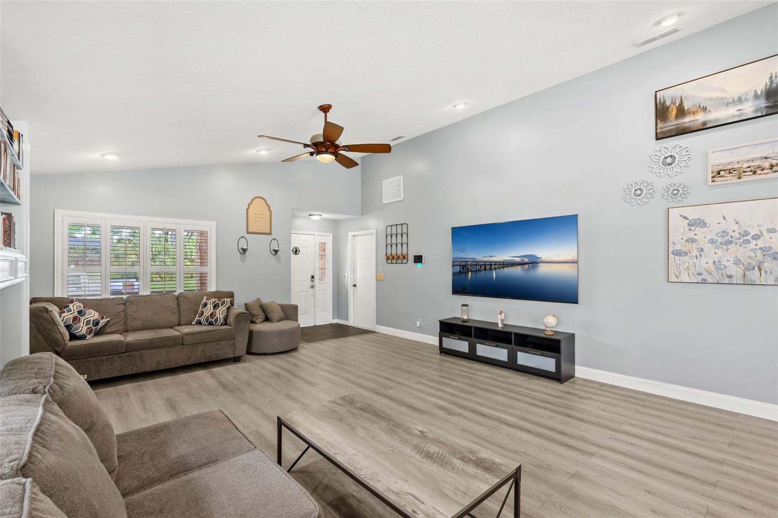 HYDE PARK - Residential