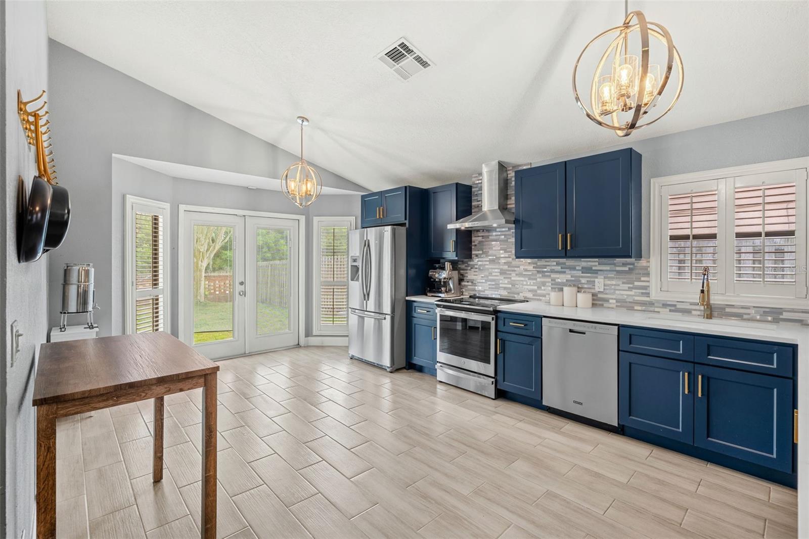 HYDE PARK - Residential