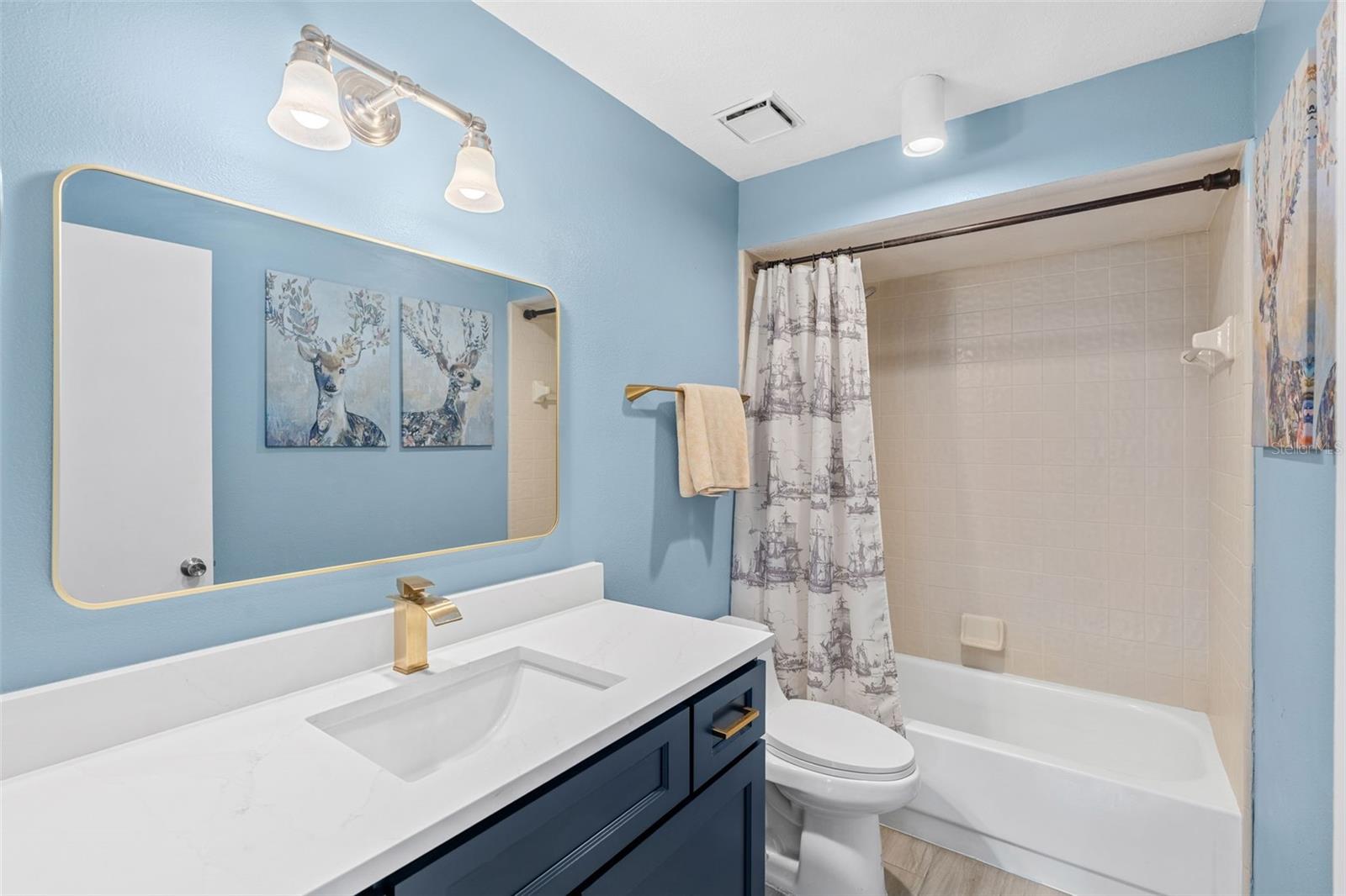 HYDE PARK - Residential