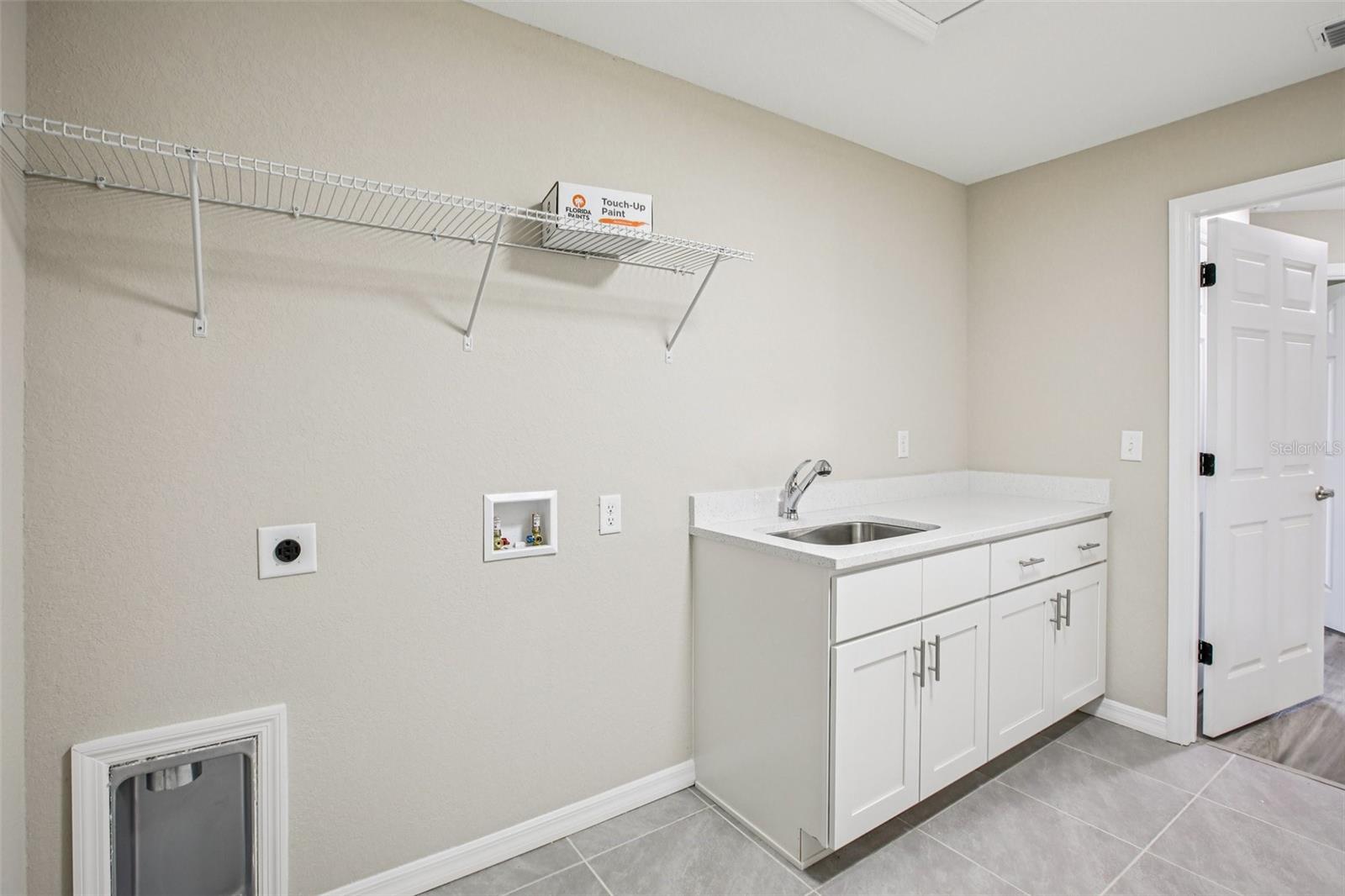 JUMPER CREEK MANOR - Residential