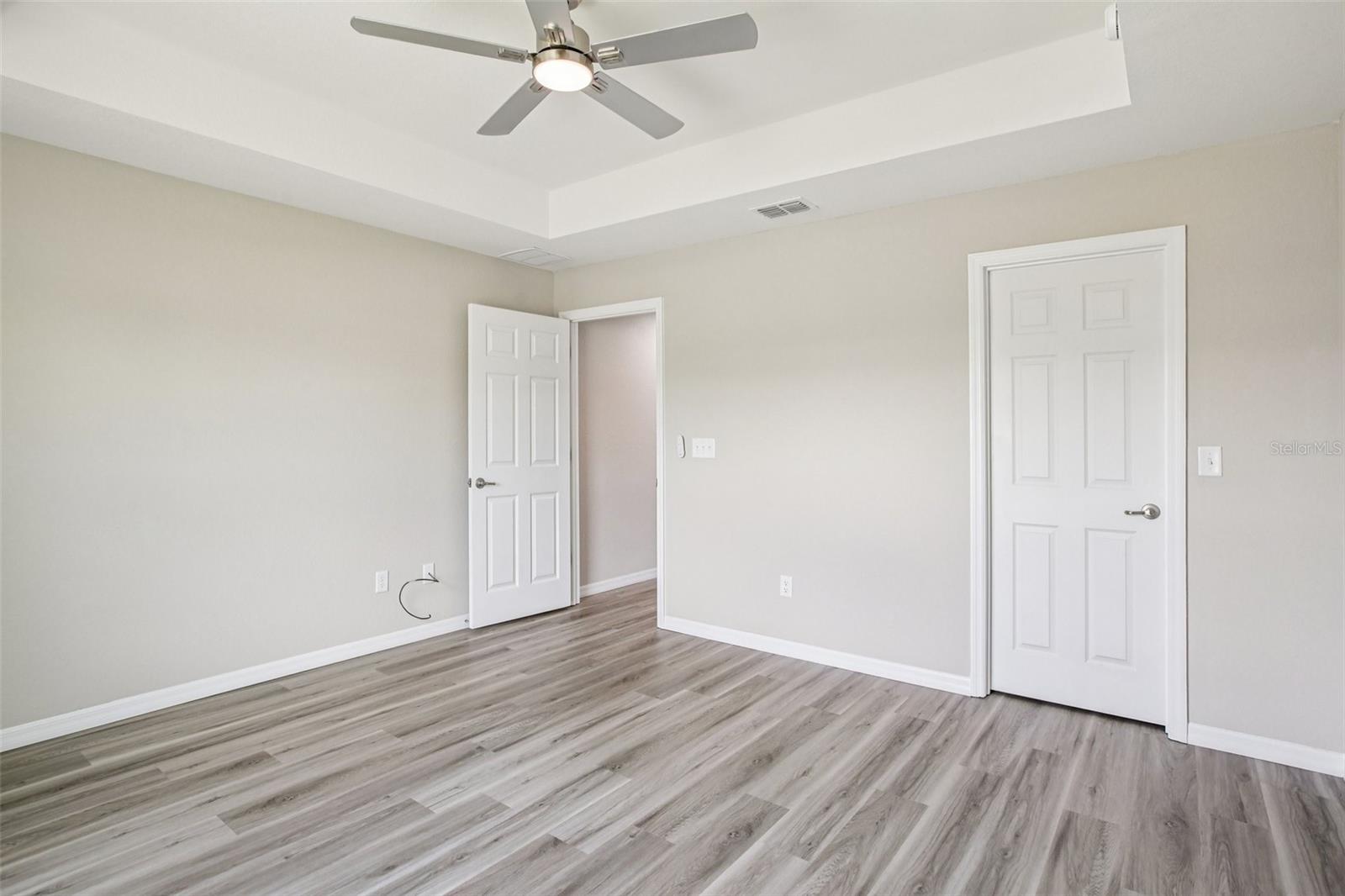 JUMPER CREEK MANOR - Residential