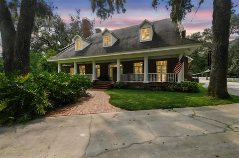 2906 PEMBERTON CREEK DRIVE SEFFNER FL 33584