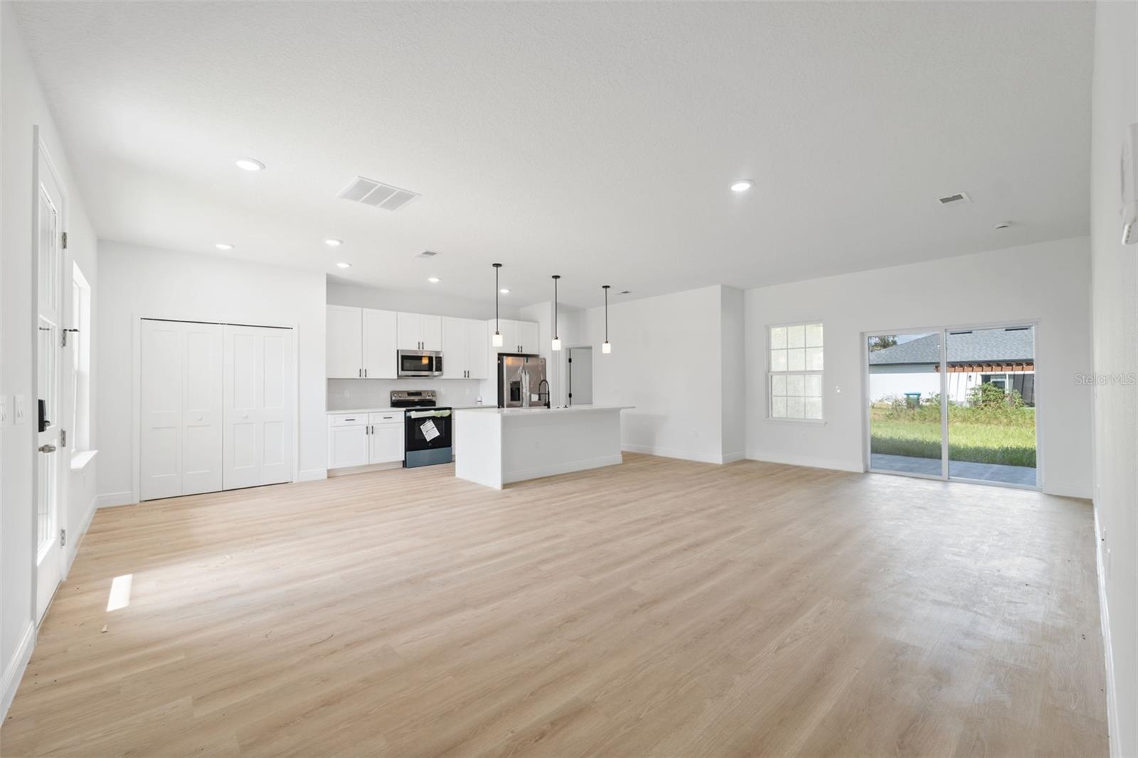 MARION OAKS UN 04 - Residential