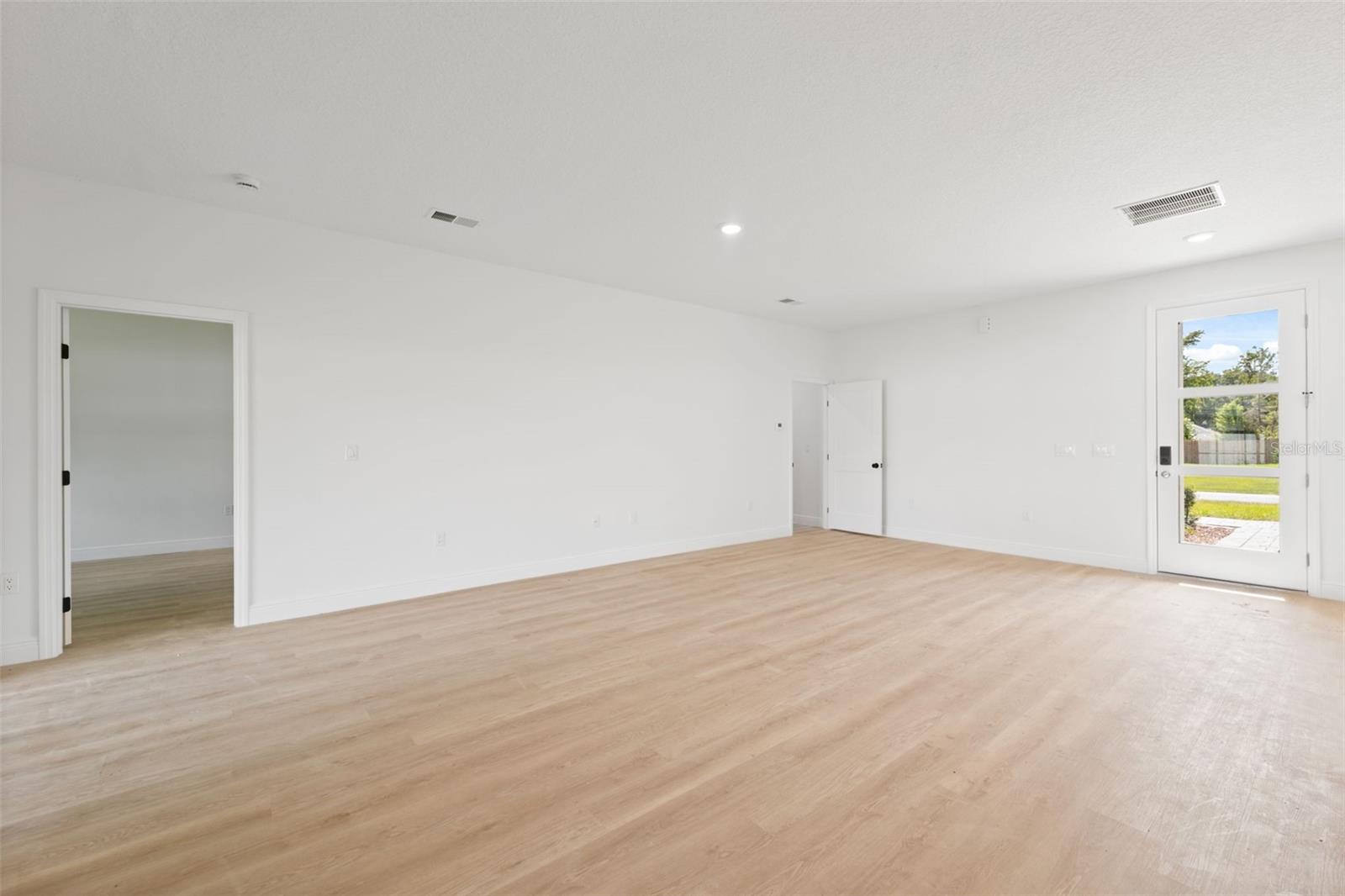MARION OAKS UN 04 - Residential