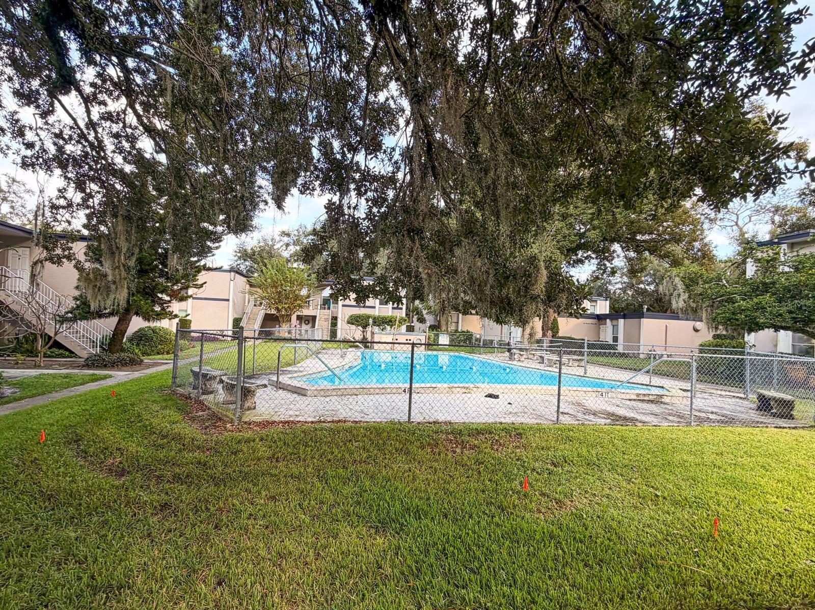 OAKWOOD COURT CONDO - Residential