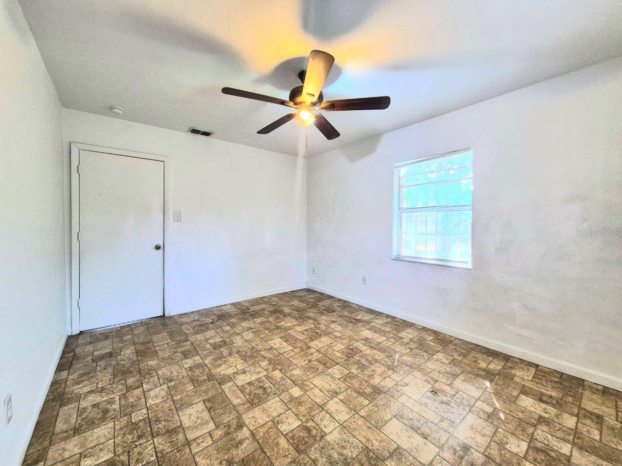 HIGH SCHOOL HEIGHTS - Residential Lease