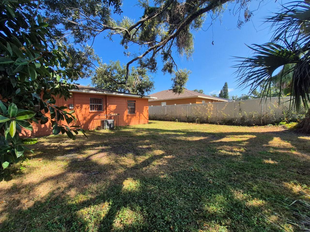 HIGH SCHOOL HEIGHTS - Residential Lease