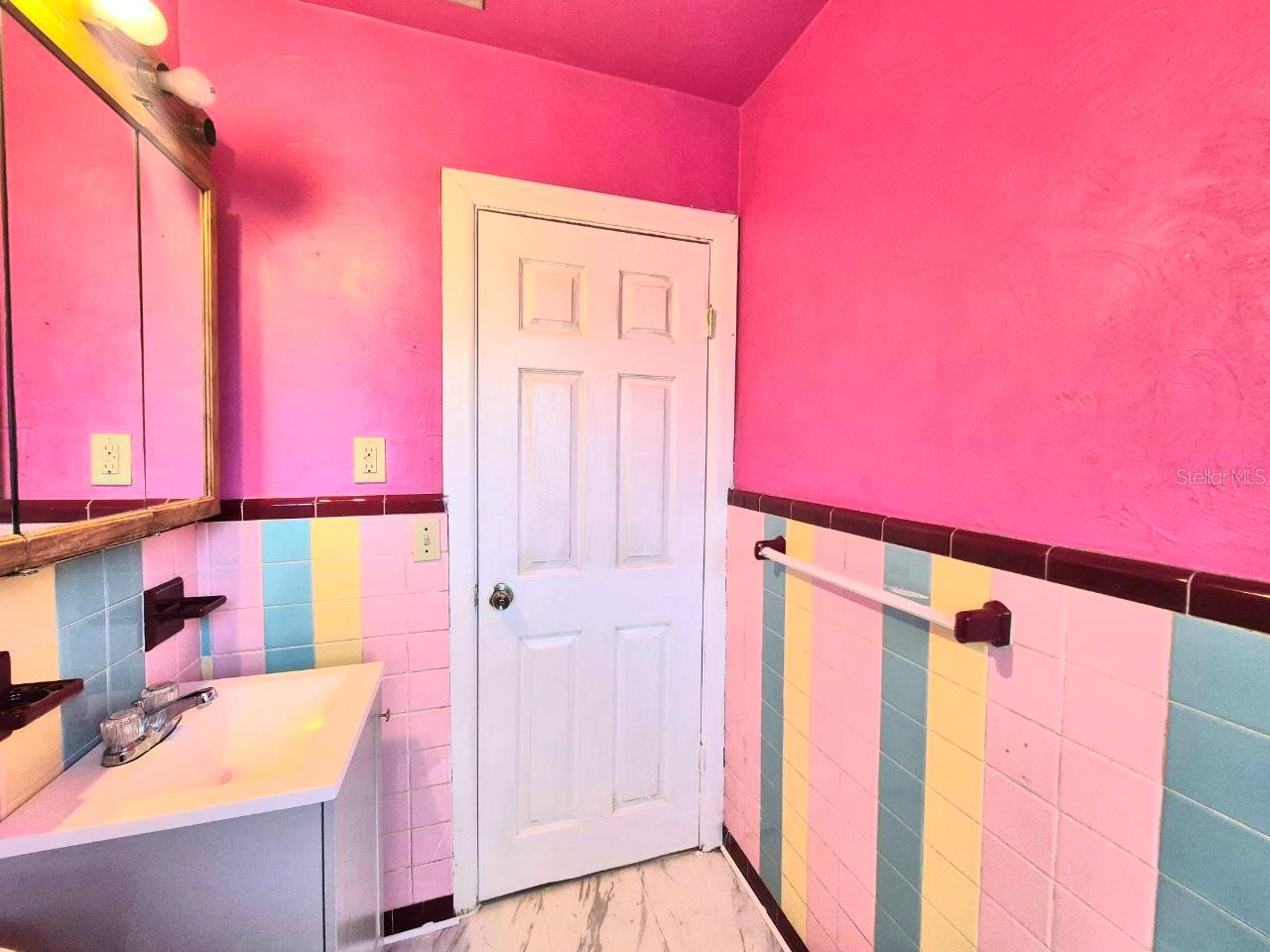 HIGH SCHOOL HEIGHTS - Residential Lease