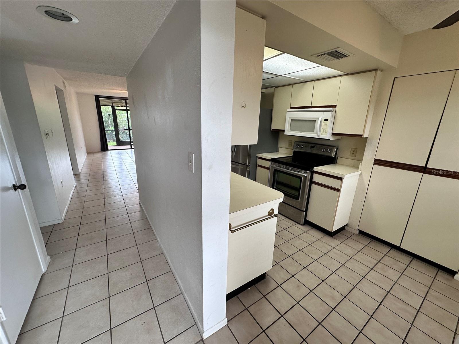 1332 PASADENA AVENUE S 102