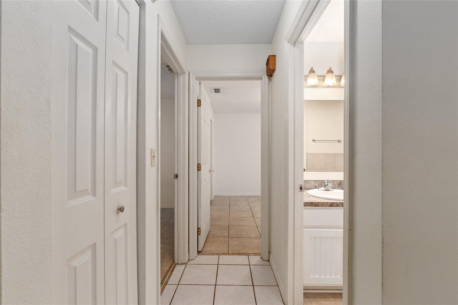 STONEGATE - Residential