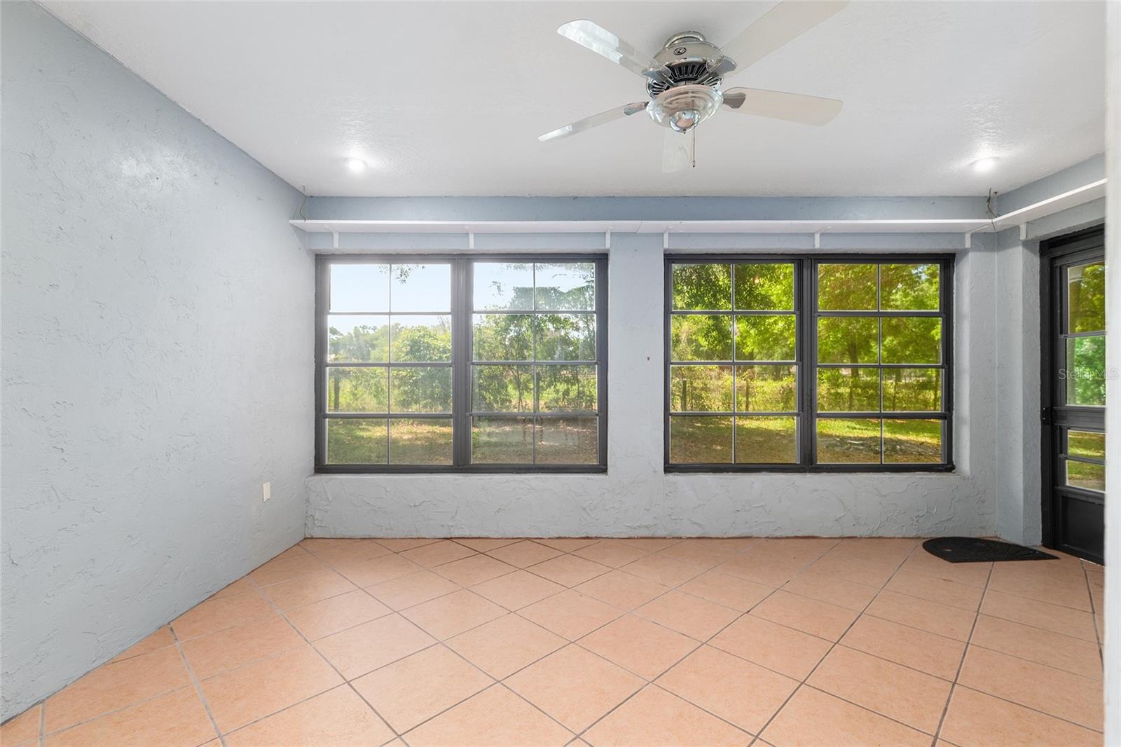 STONEGATE - Residential