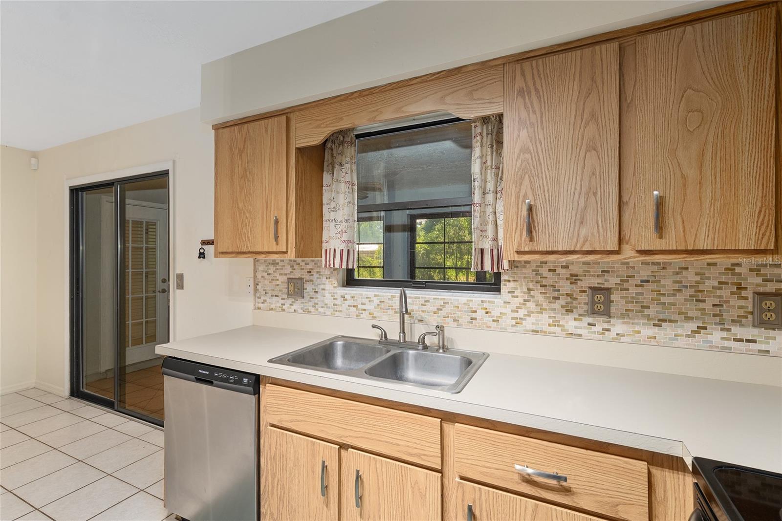 STONEGATE - Residential