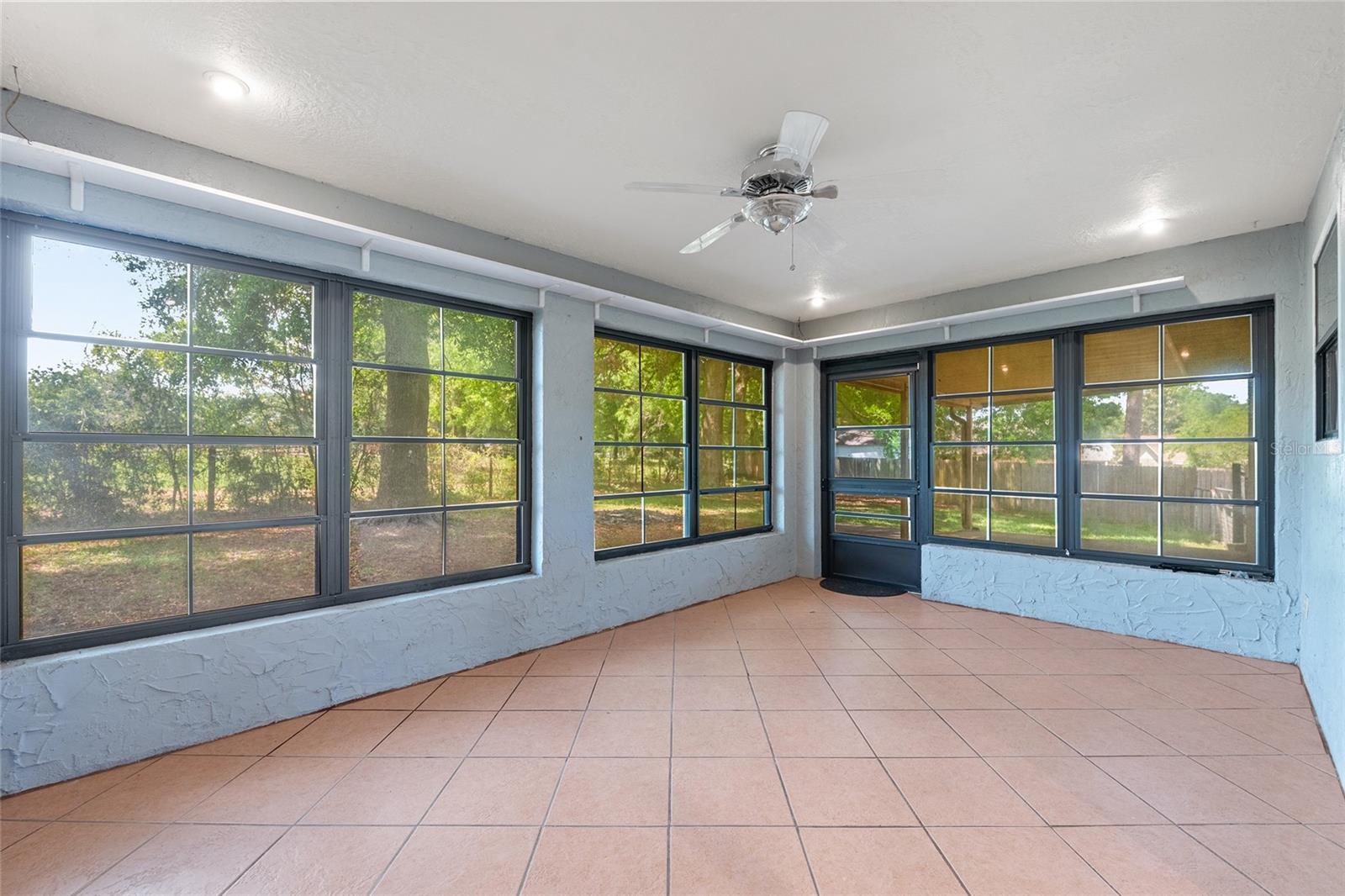 STONEGATE - Residential