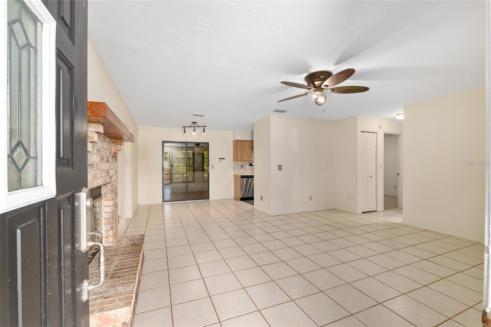 STONEGATE - Residential