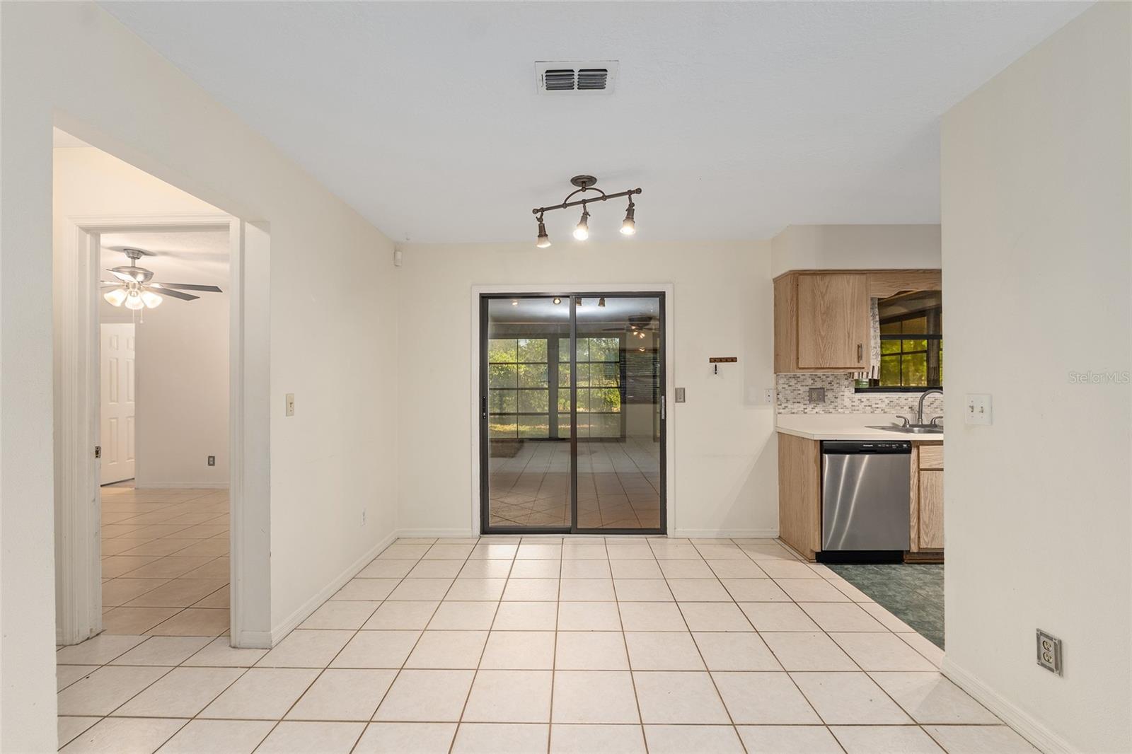 STONEGATE - Residential