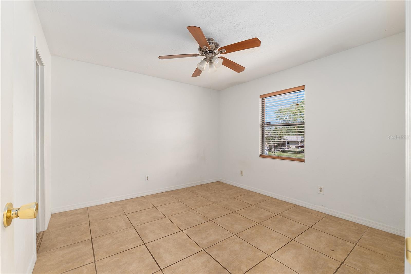 STONEGATE - Residential